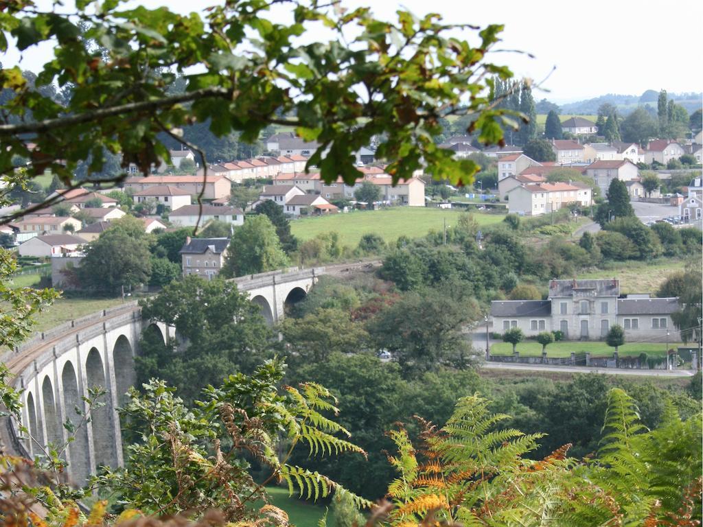Domaine De Romefort Saint-Léonard-de-Noblat Rum bild